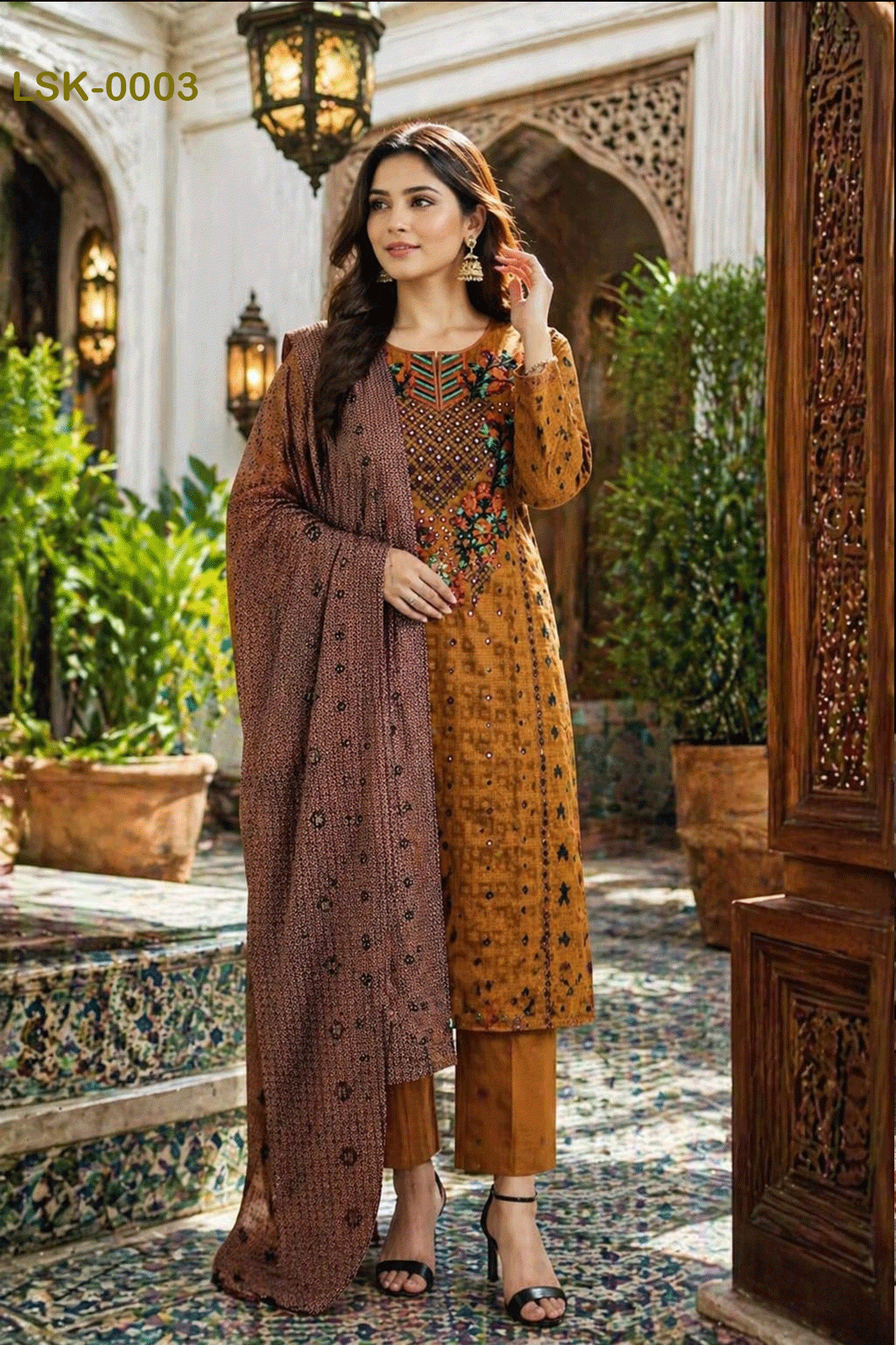 Lady's Salwar Kameez