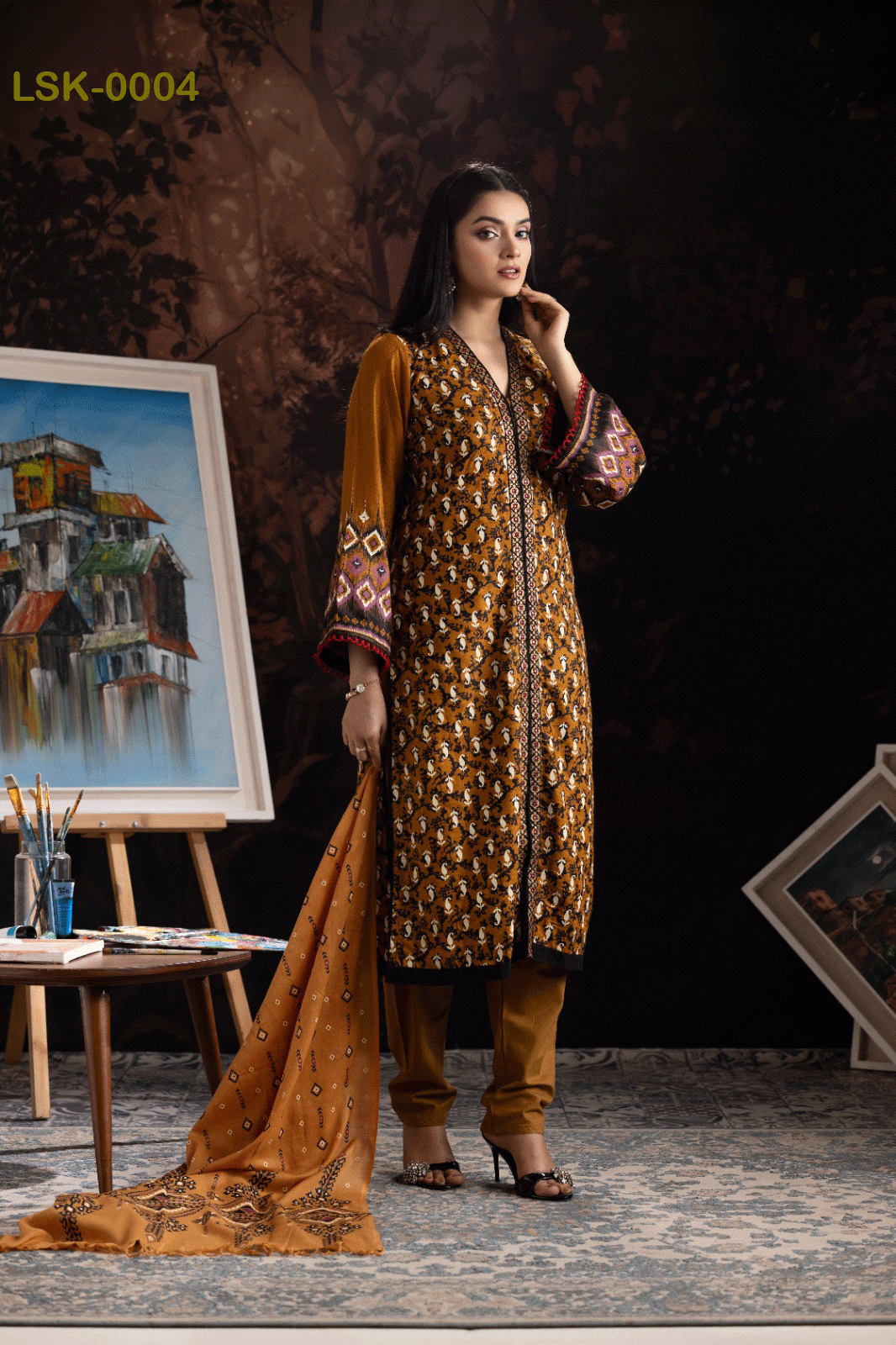 Lady's Salwar Kameez